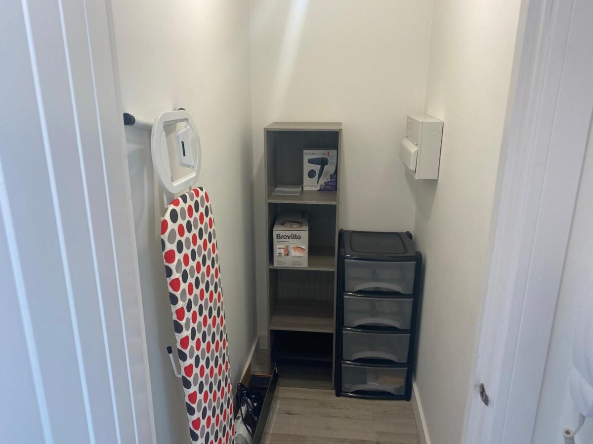 Stylish Pontcanna Flat Near City Centre Cardiff Extérieur photo