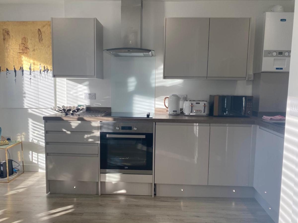 Stylish Pontcanna Flat Near City Centre Cardiff Extérieur photo